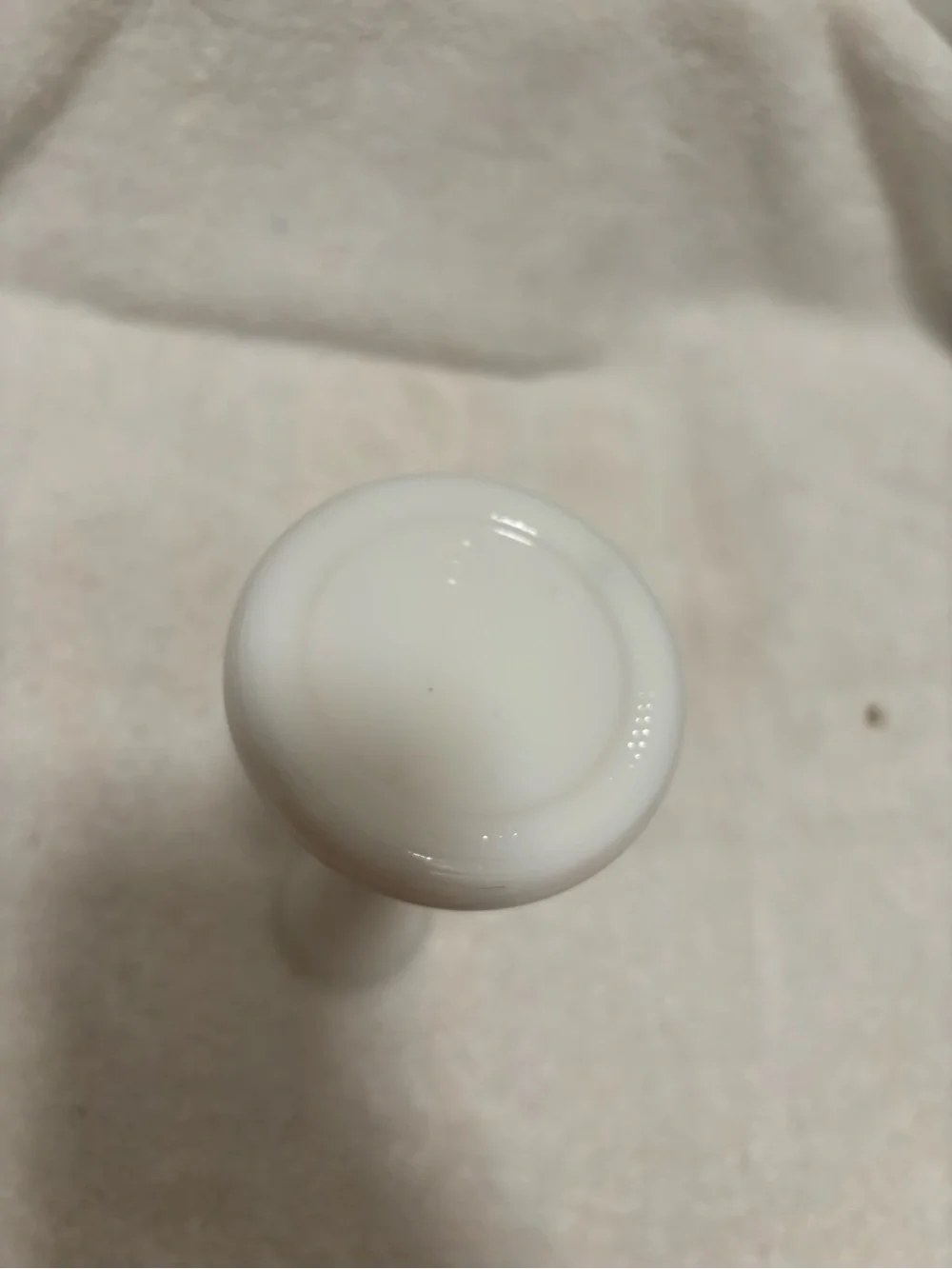 N/A sleek white